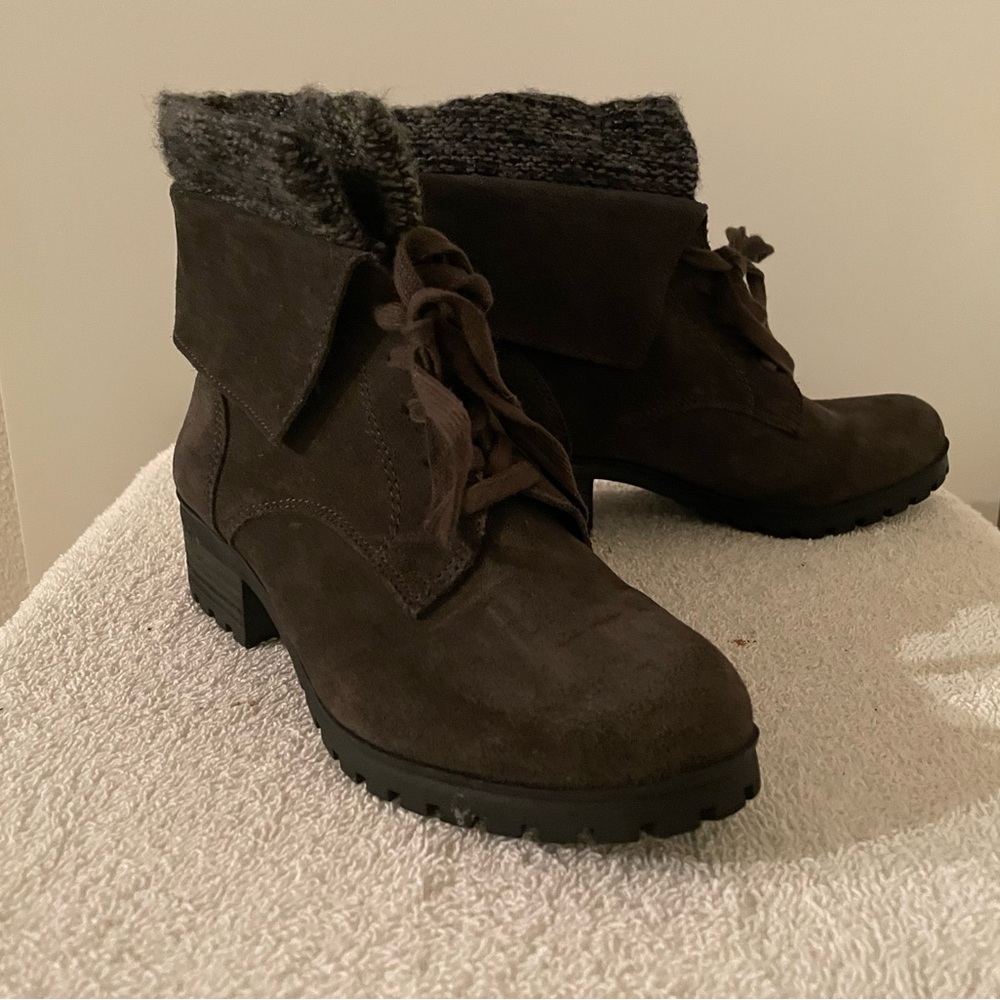 Lucky Brand Genuine Suede Leather Lace Up Block Heel Ankle Boots Brown New!